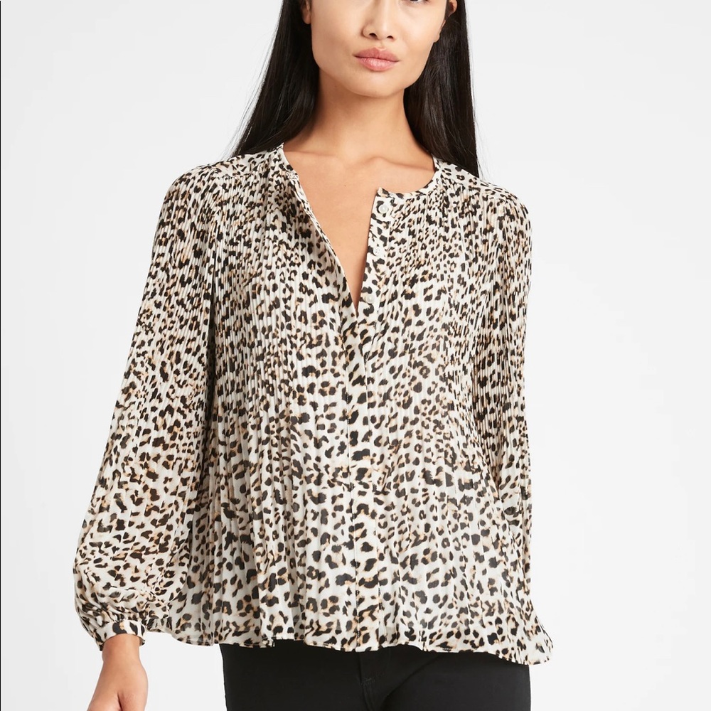 Banana Republic Print Pleated Shirt